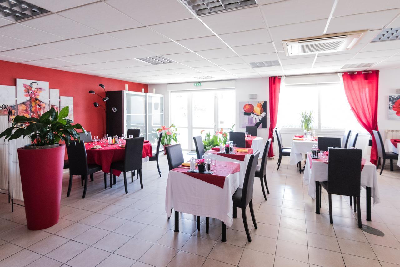 Le Grand Jardin Hotell Aujargues Exteriör bild